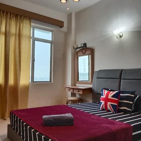 Glory Beach Resort Private 2 Bedroom Apartment بورت ديكسون المظهر الخارجي الصورة