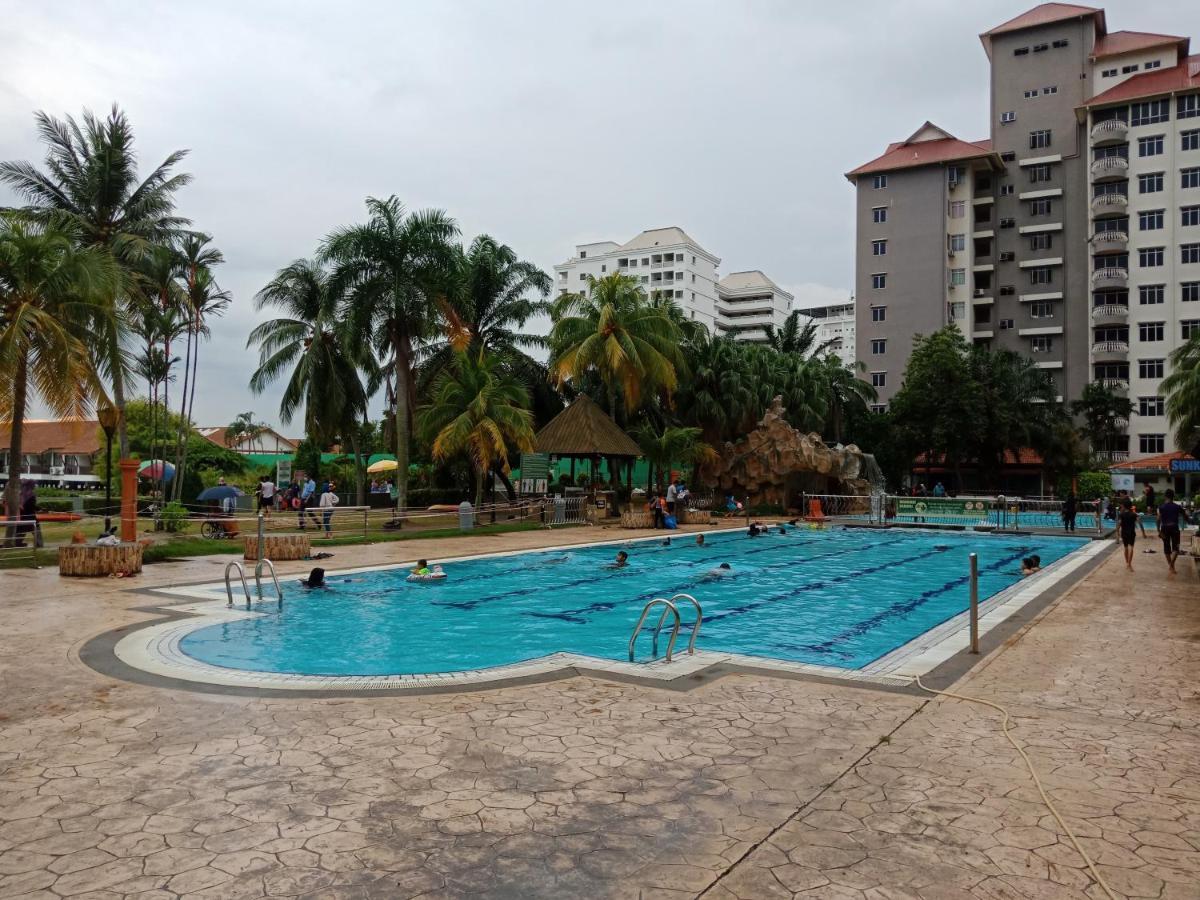 Glory Beach Resort Private 2 Bedroom Apartment بورت ديكسون المظهر الخارجي الصورة